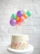 bolo balão com sprinkles