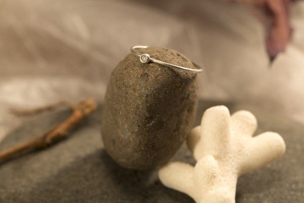 Foto do produto anel magrelo diamante ouro branco