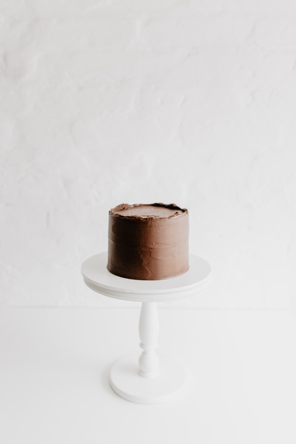 Foto do produto bolo borda irregular (glacê de chocolate)